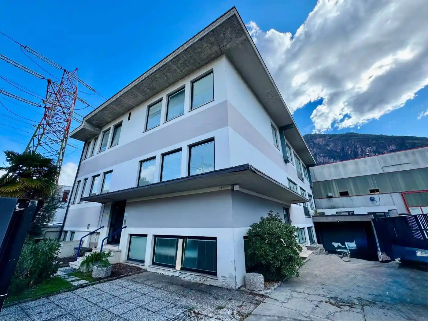 Palazzo - Edificio in vendita a Bolzano