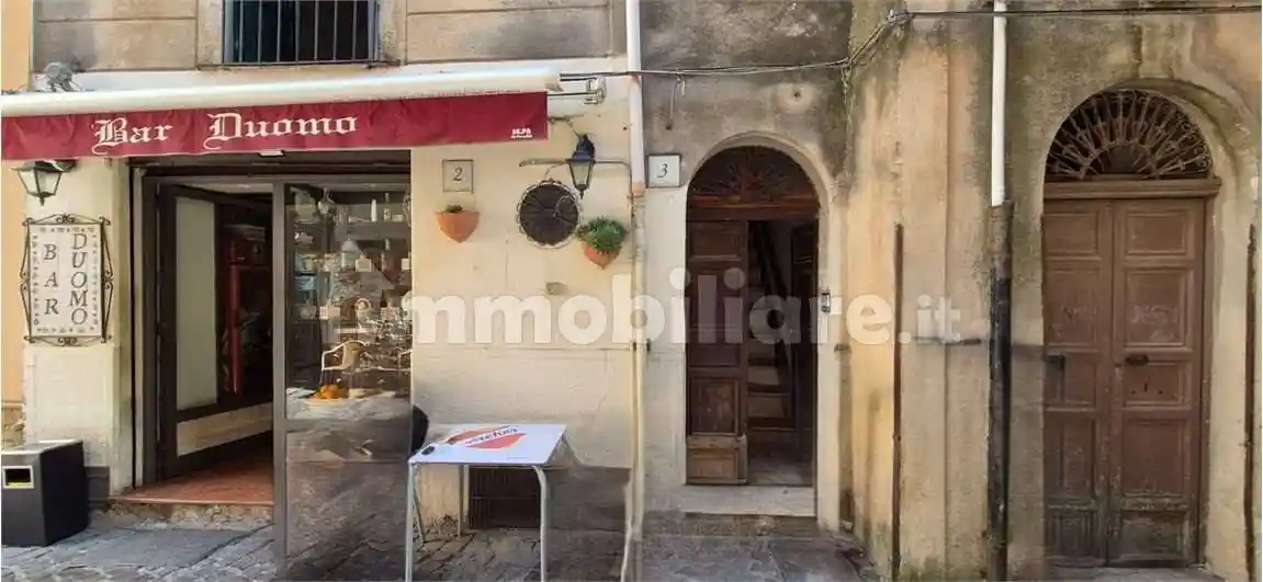 Appartamento in vendita a Pollina