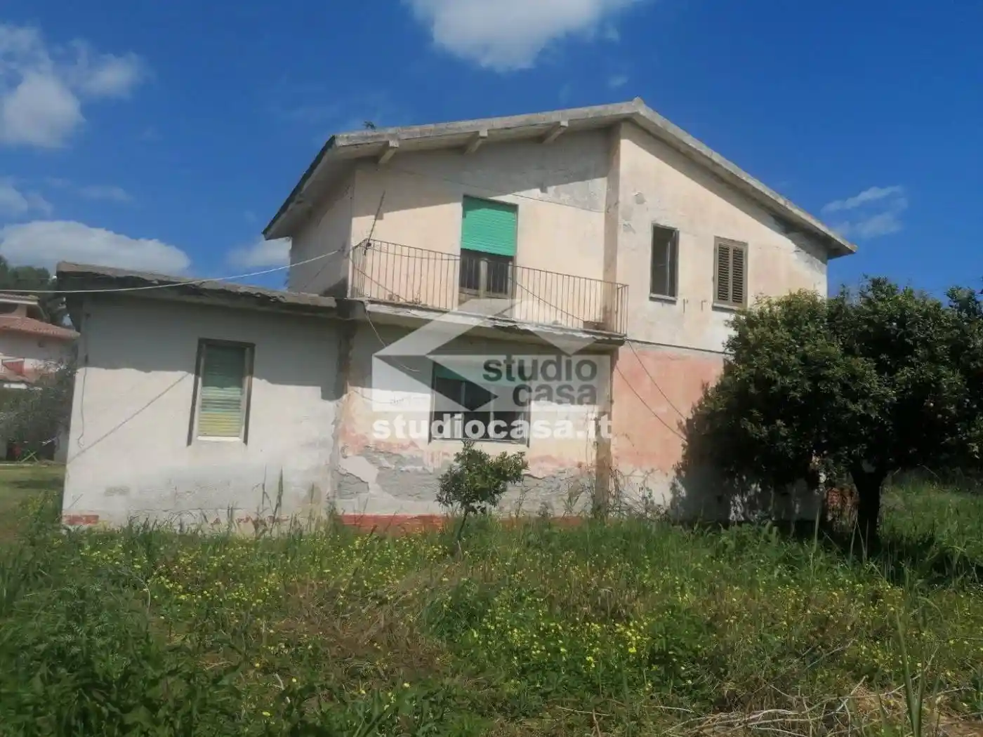 Casa indipendente in vendita a Rocca di Neto