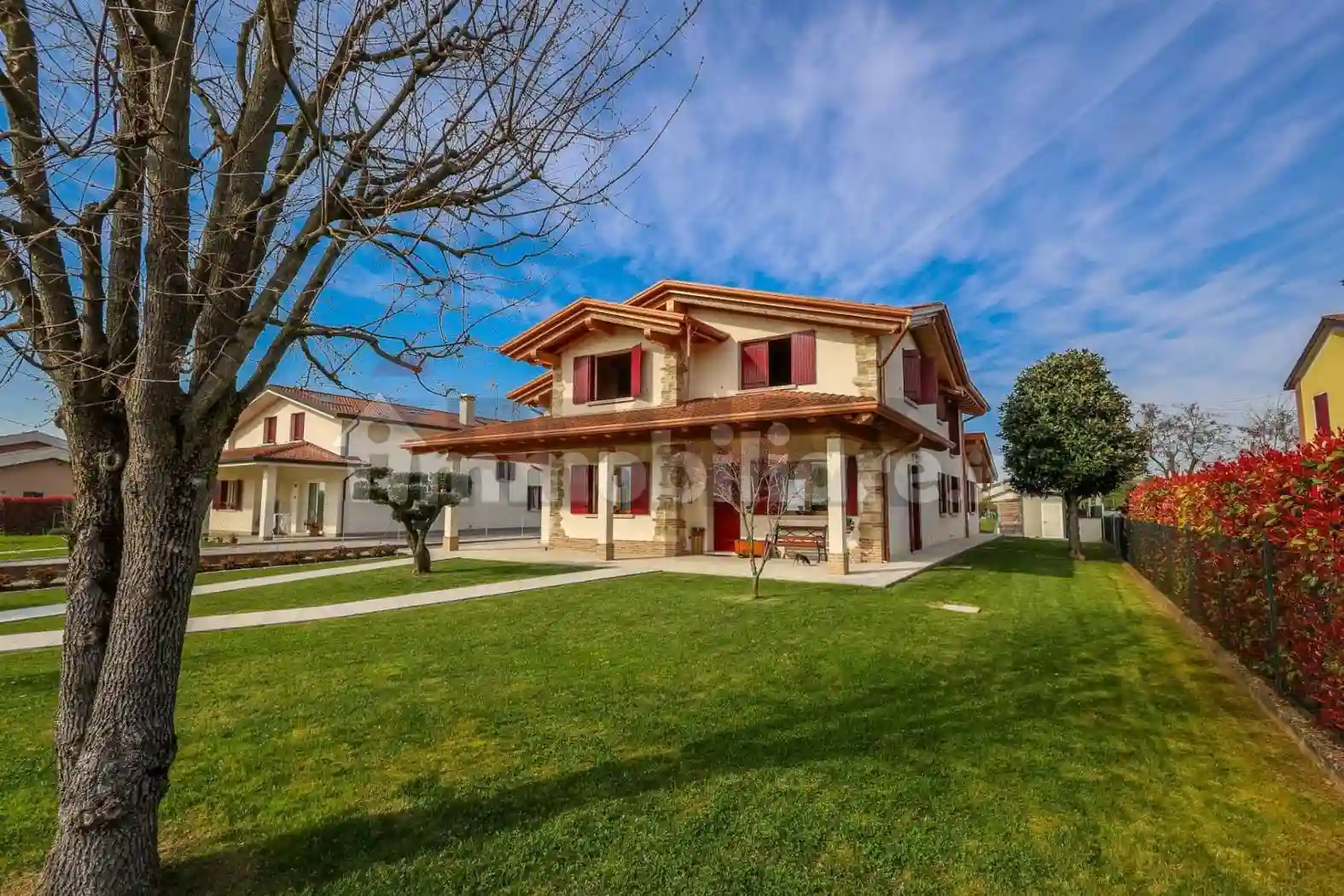 Villa - foto 2