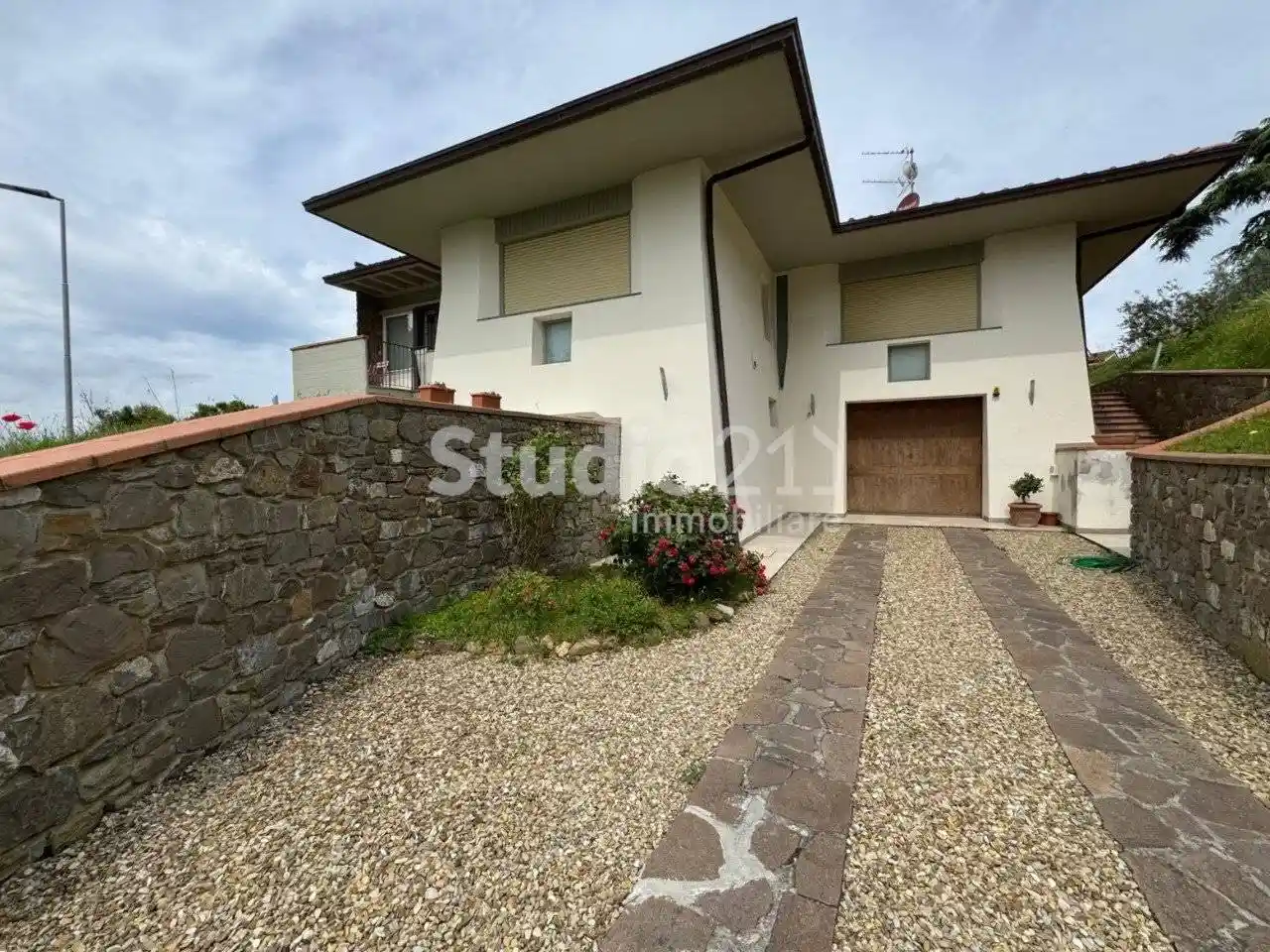 Villa in vendita a Reggello
