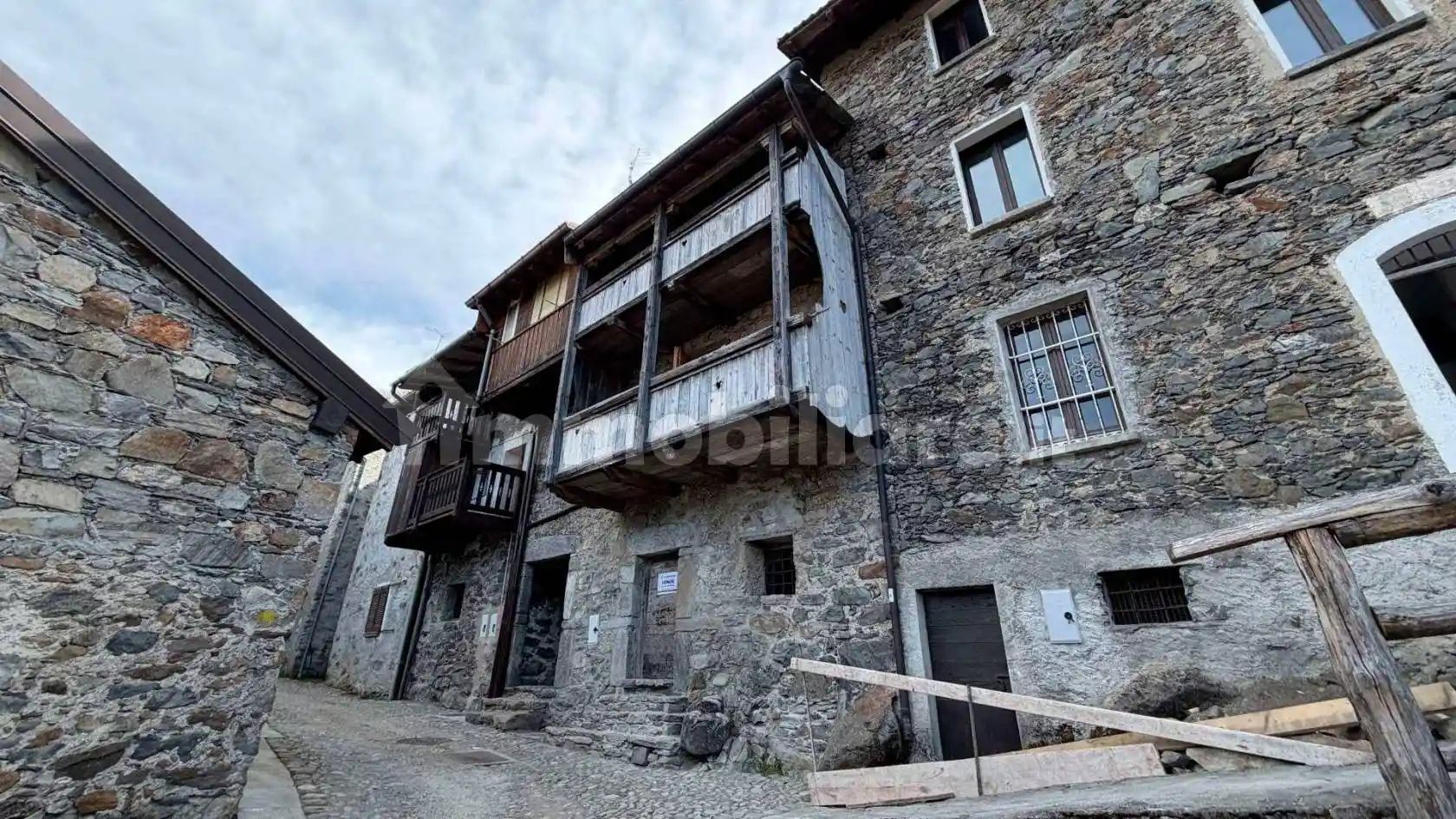 Rustico - Casale in vendita a Forcola