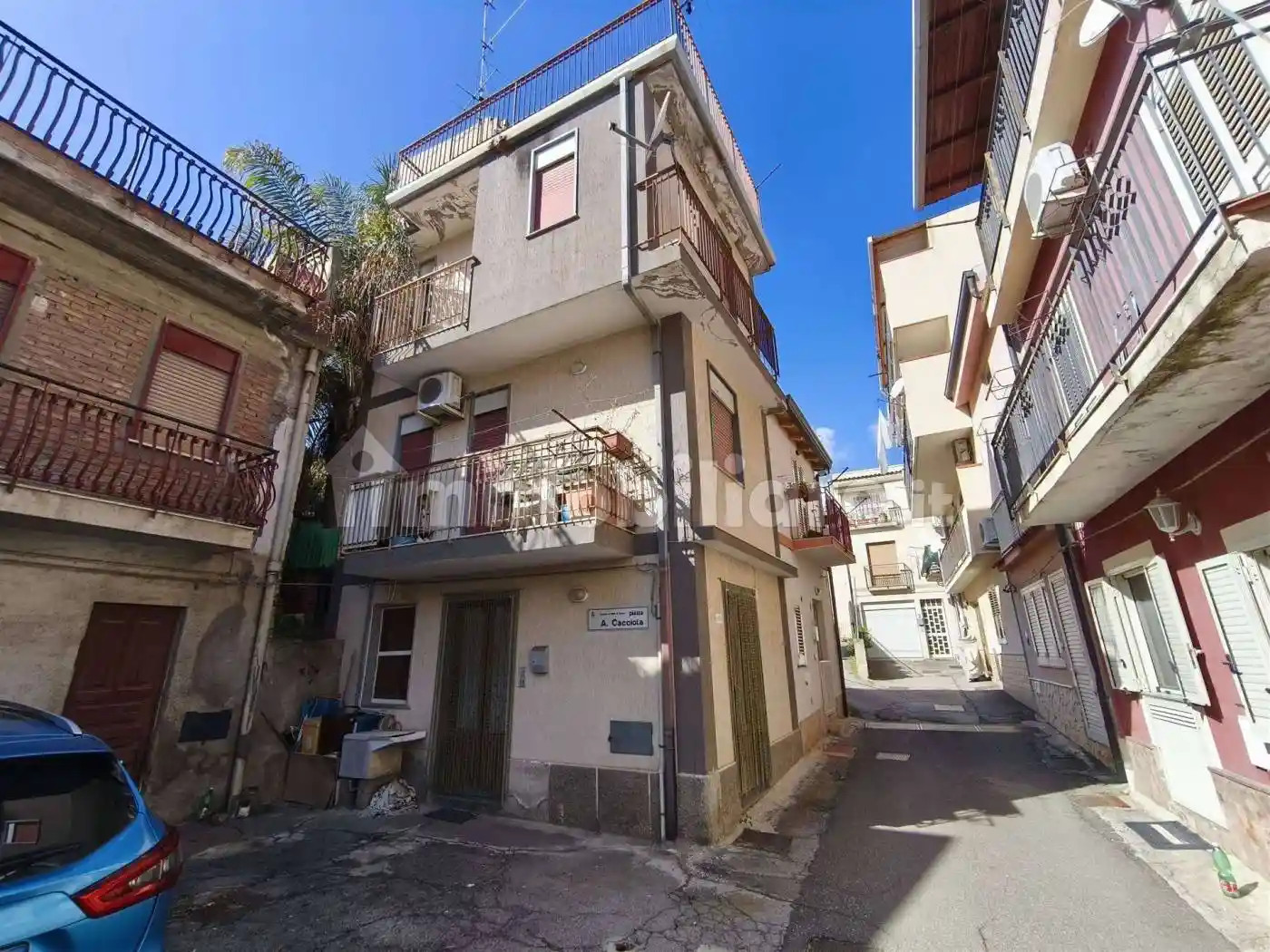 Casa indipendente in vendita a Nizza di Sicilia