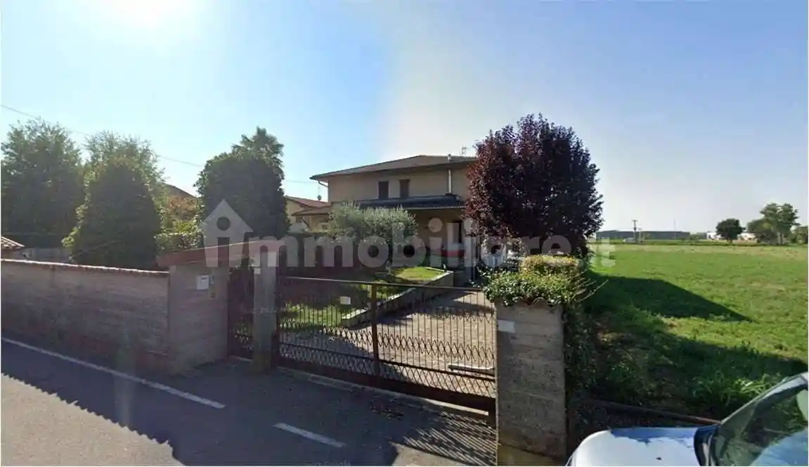 Villa in vendita a Urgnano