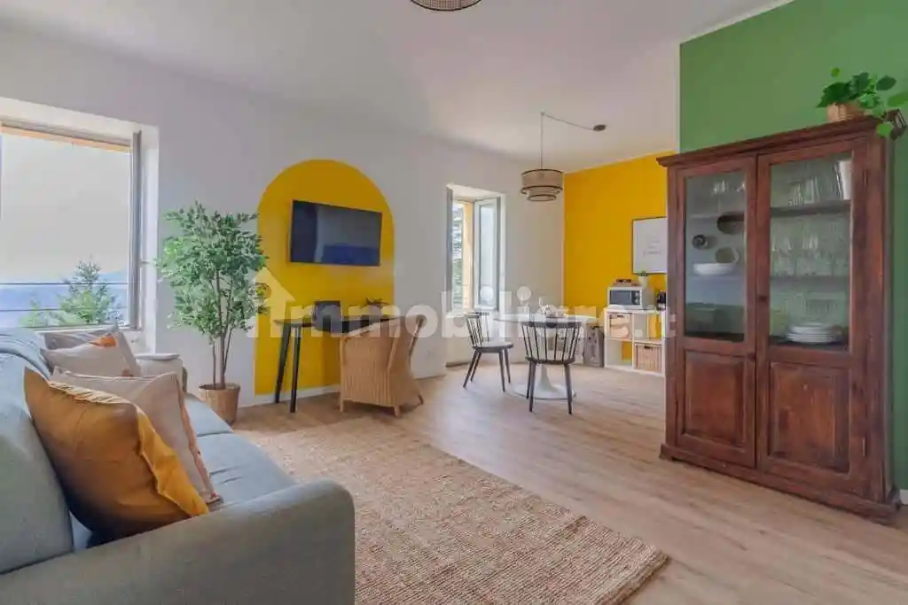 Appartamento in affitto a Brunate