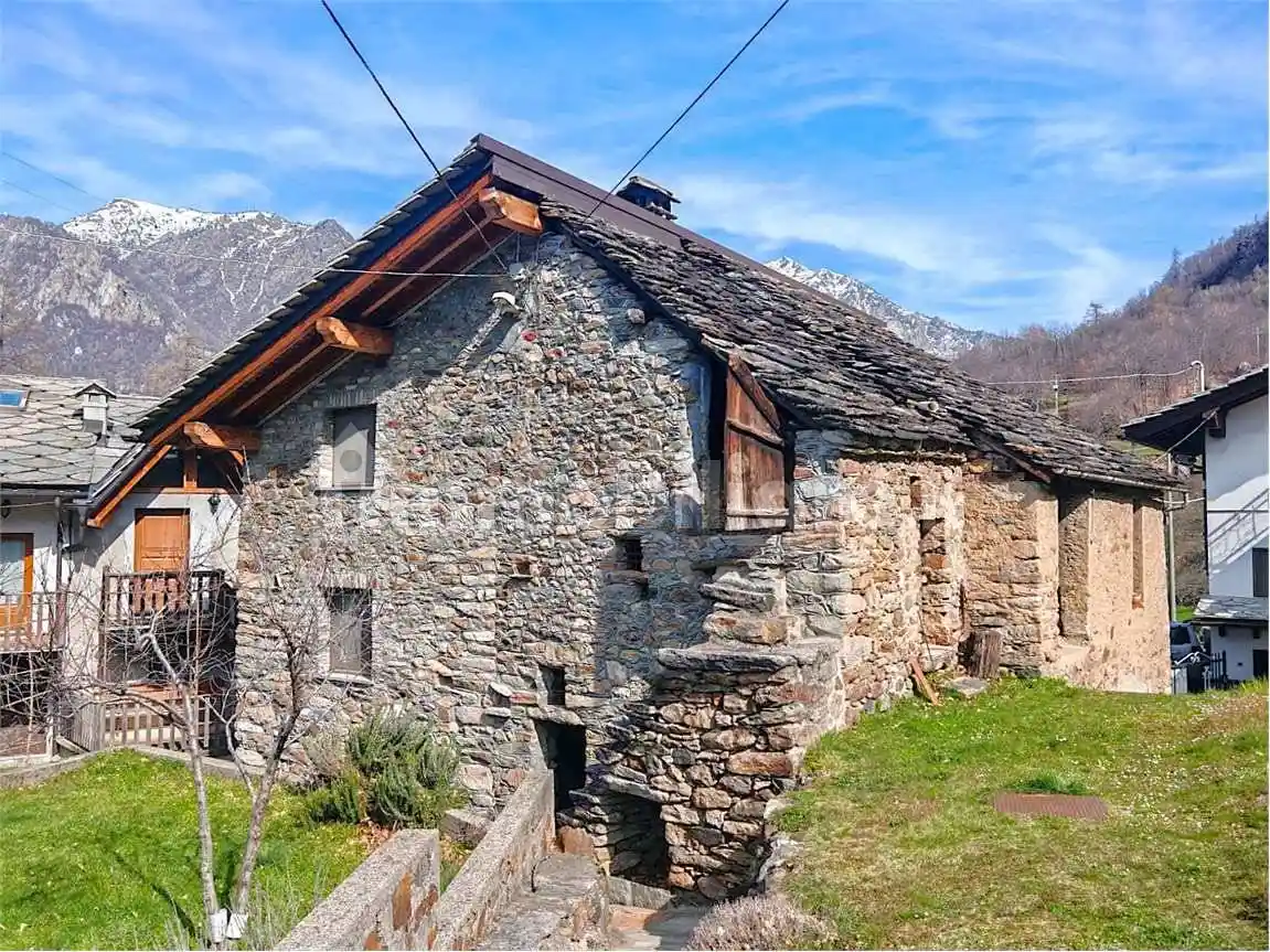 Rustico - Casale in vendita a Pont-Saint-Martin