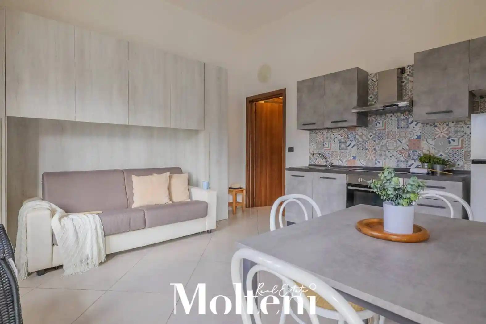 Appartamento in vendita a Abbadia Lariana