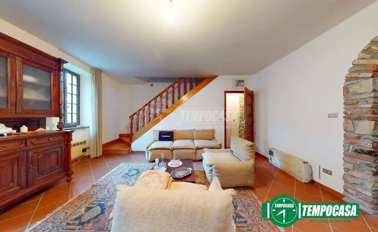 Casa indipendente in vendita a Ponzone