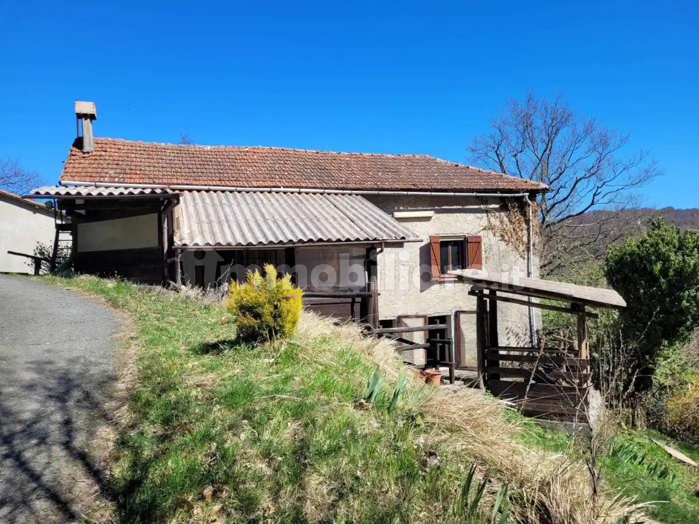 Casa indipendente in vendita a Sassello