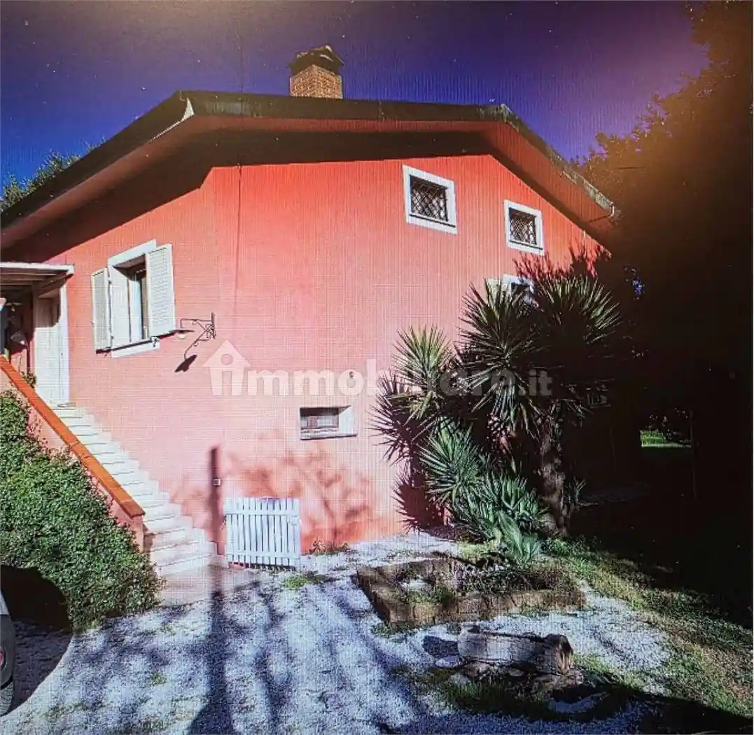 Villa in vendita a San Giuliano Terme