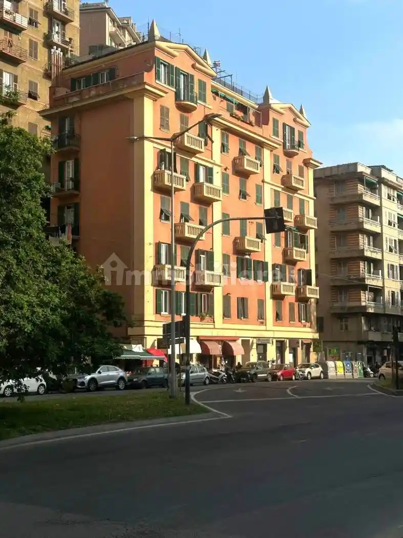 Appartamento in vendita a Genova