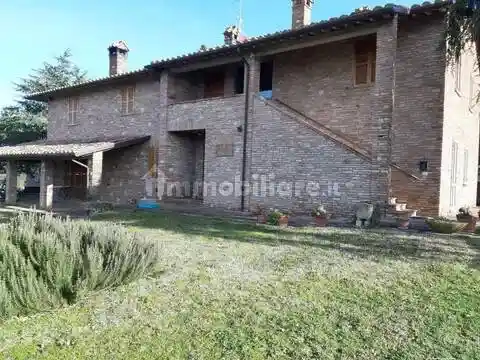 Villa in vendita a Deruta