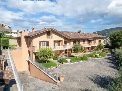 Villa in vendita a Corciano