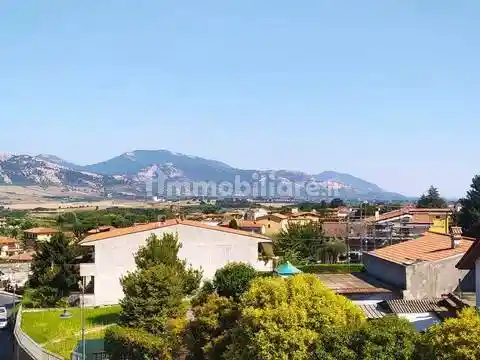 Appartamento in vendita a Lariano