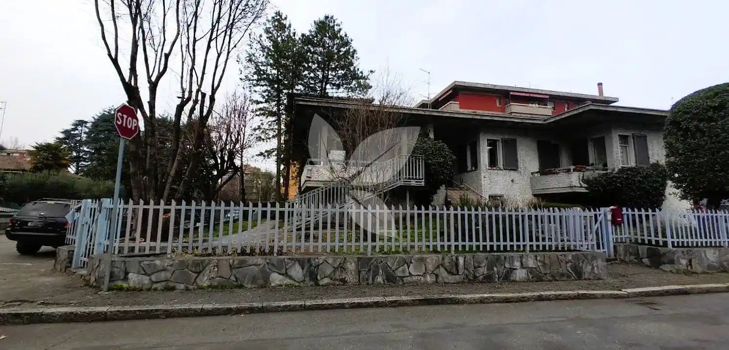 Casa indipendente in affitto a Parma