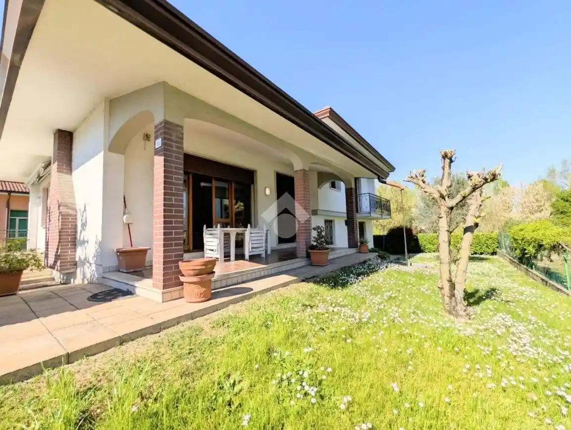 Villa in vendita a Casier