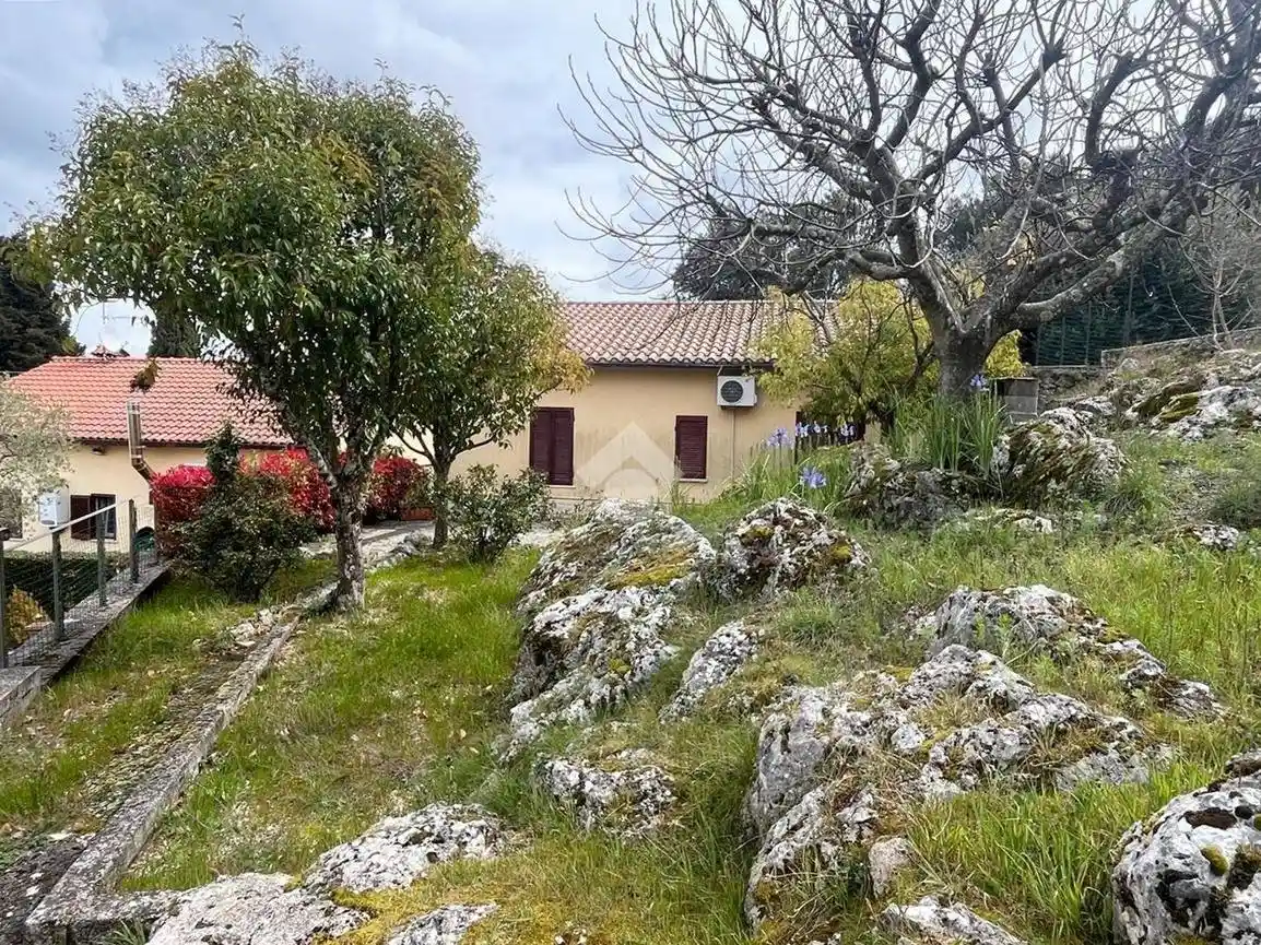 Villa in vendita a Amelia