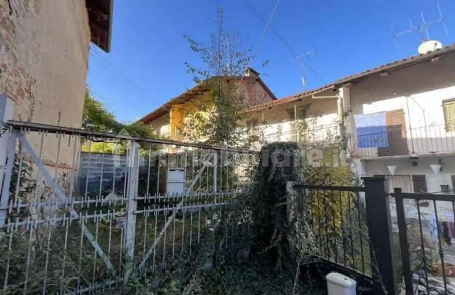 Villa in vendita a Monteu da Po