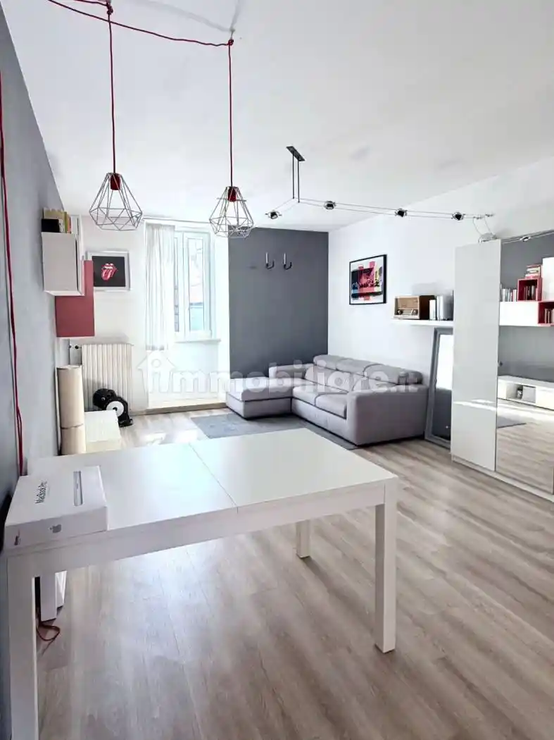 Appartamento in vendita a Varese