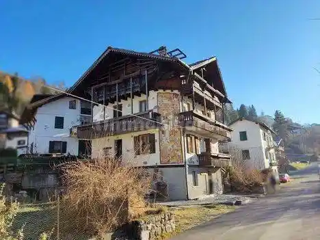Villa in vendita a Forni di Sopra