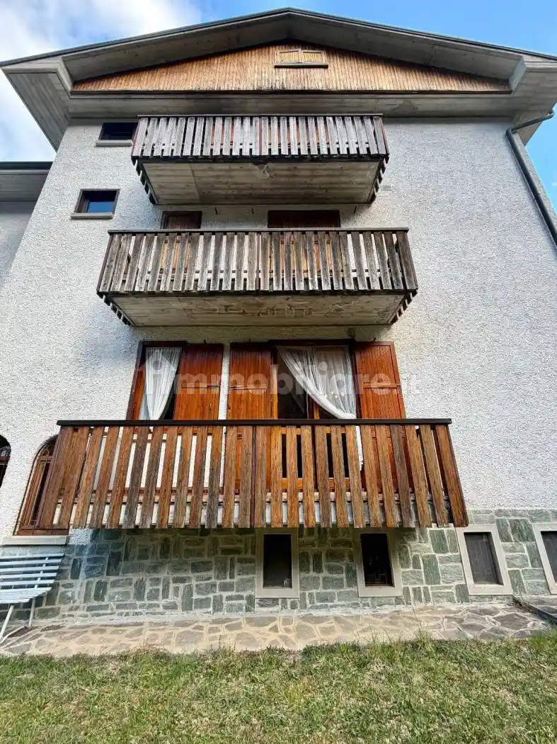 Appartamento in vendita a Piazzatorre