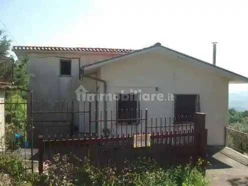 Villa in vendita a Montemarano