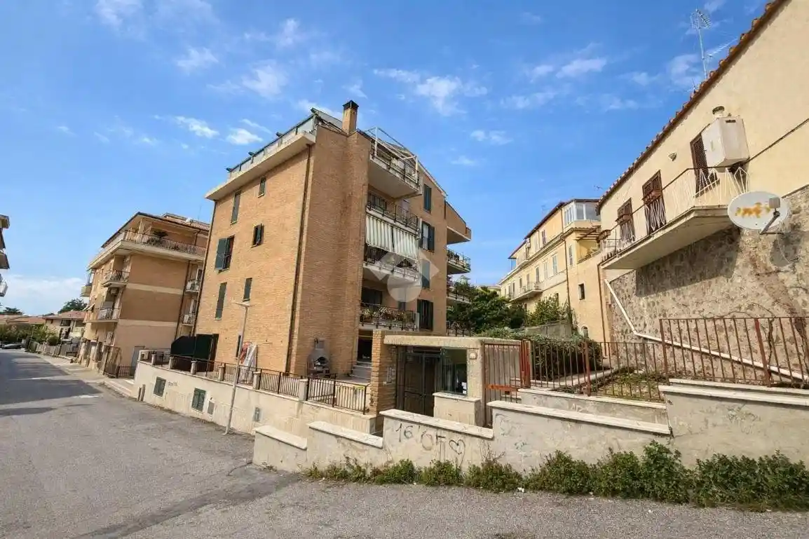 Appartamento in vendita a Genzano di Roma