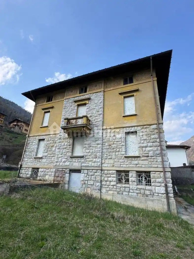 Casa indipendente in vendita a Ardesio