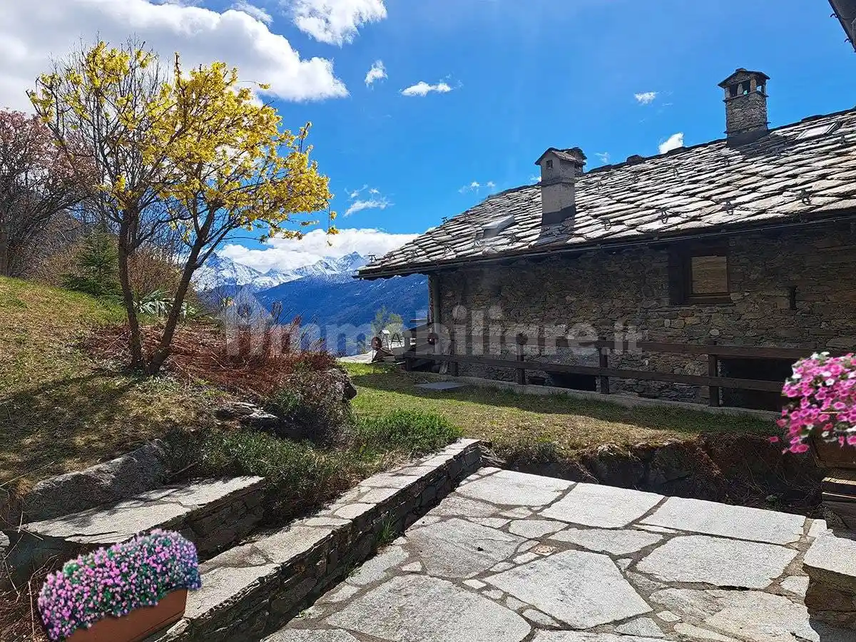 Villa in vendita a La Salle