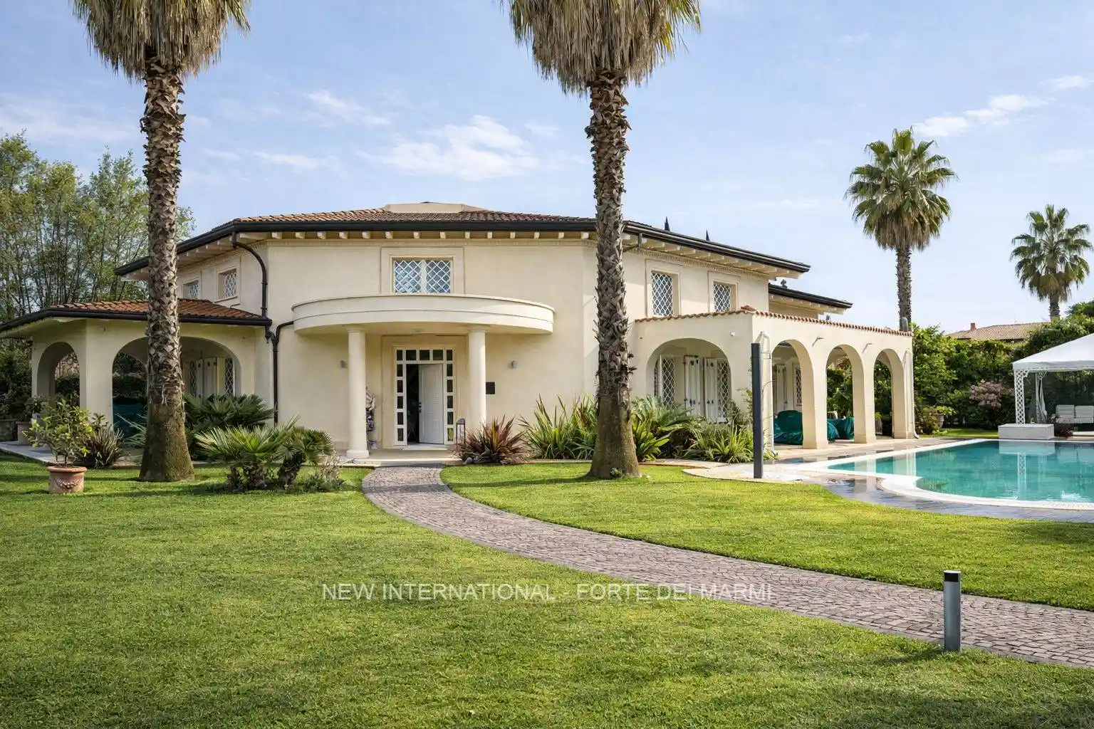 Villa in vendita a Forte dei Marmi