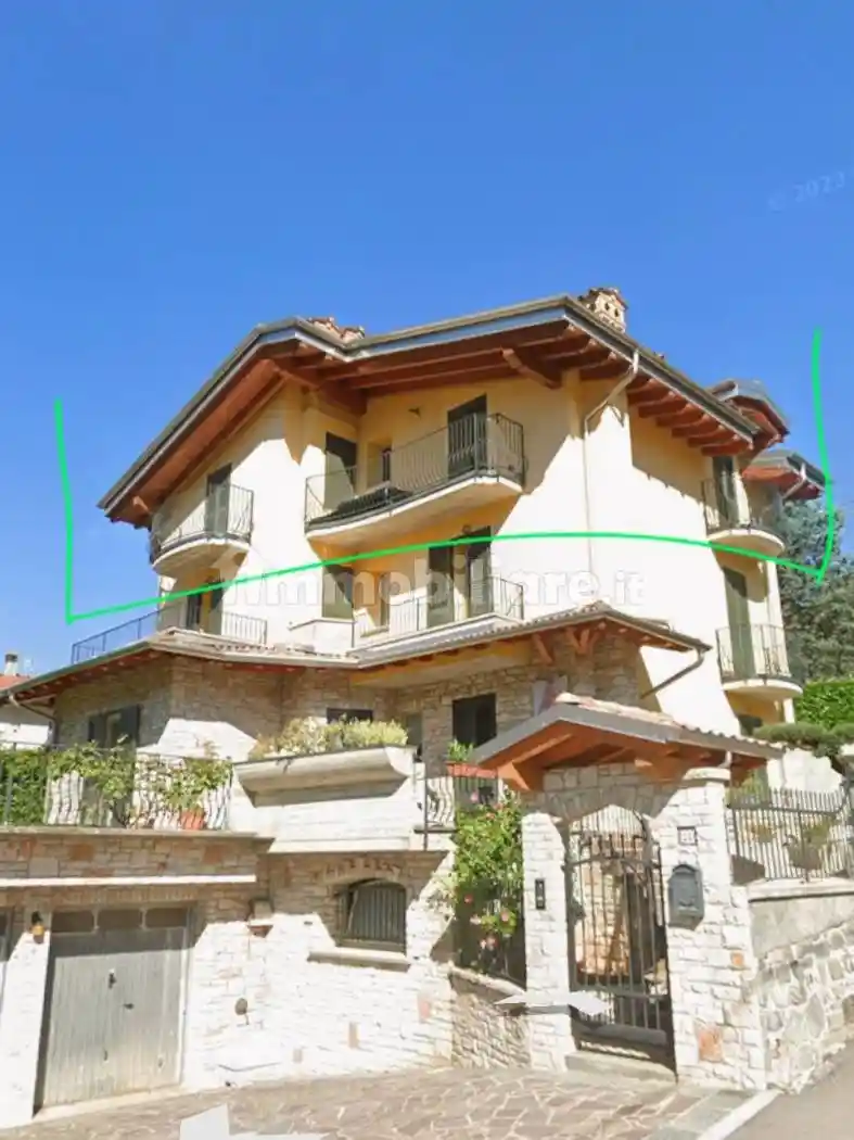 Villa in vendita a Gandino