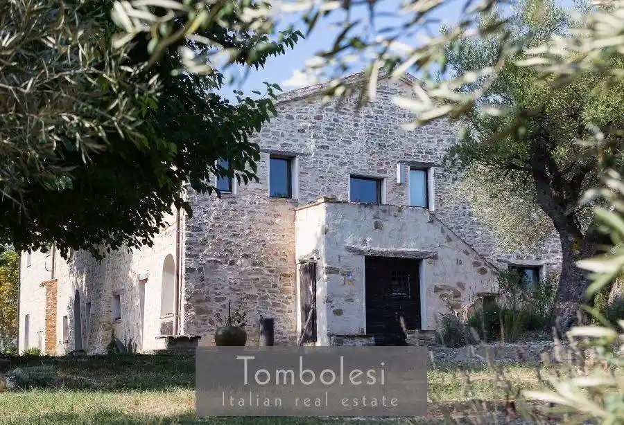 Rustico - Casale in vendita a Cingoli