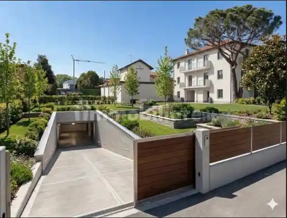 Palazzo - Edificio in vendita a Guanzate