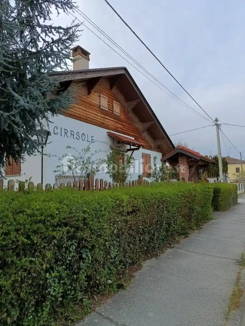Villa in vendita a Alessandria