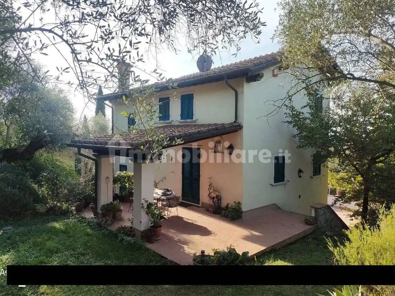 Villa in vendita a Pietrasanta