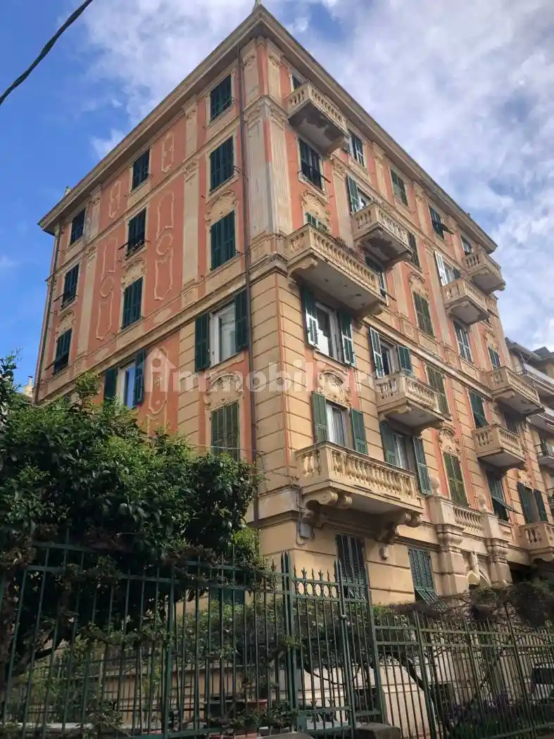 Appartamento in vendita a Genova