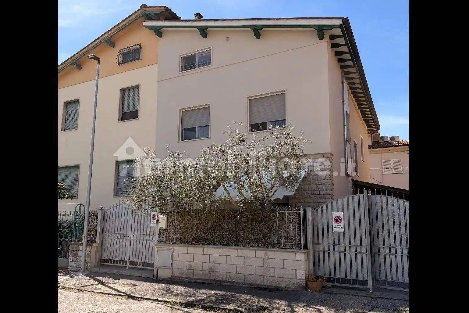 Villetta a schiera in vendita a Pescia
