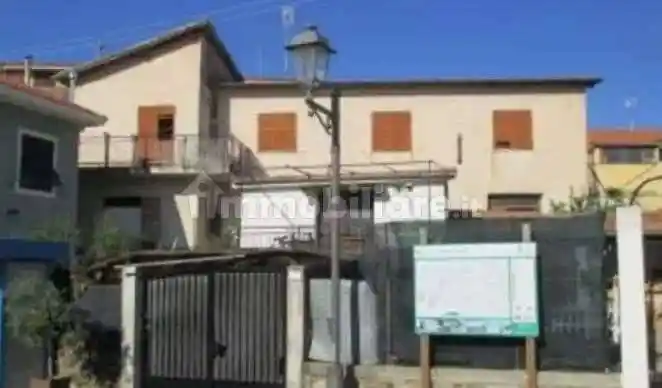 Appartamento in vendita a Pompeiana