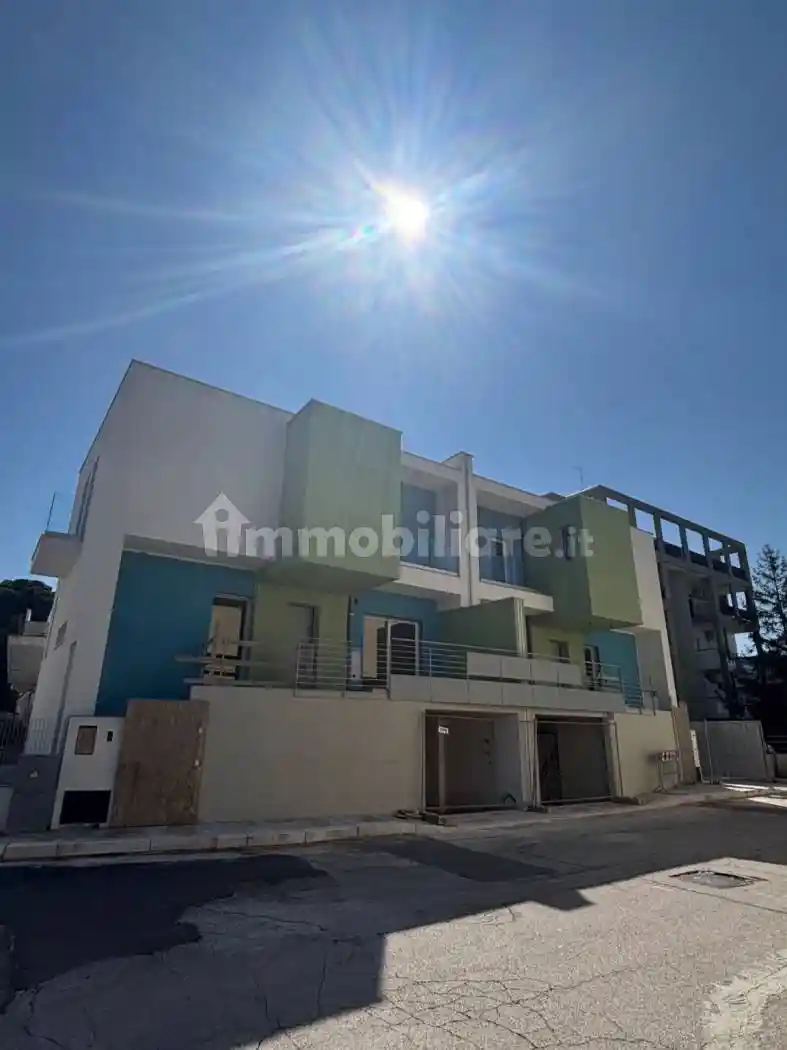 Casa indipendente in vendita a Adelfia