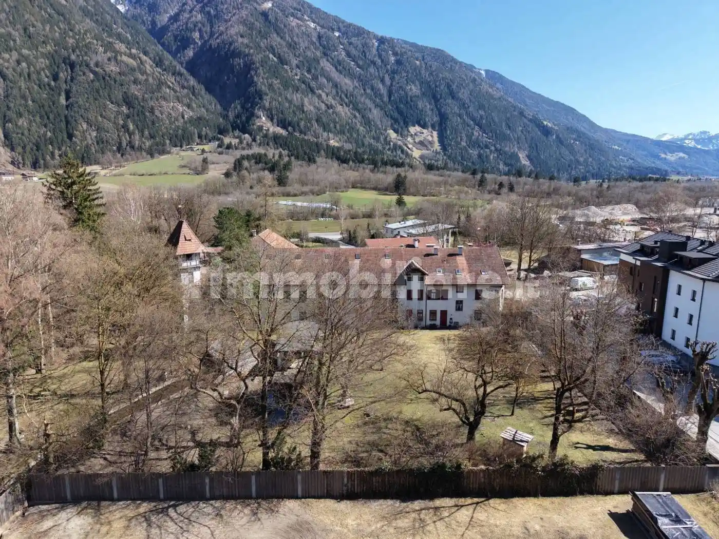 Palazzo - Edificio in vendita a Campo Tures