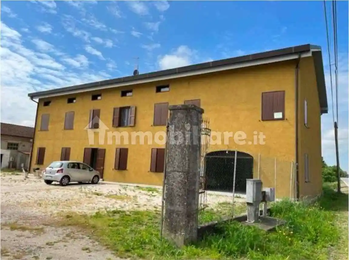 Casa indipendente in vendita a Quistello