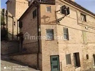 Casa indipendente in vendita a Monsampietro Morico