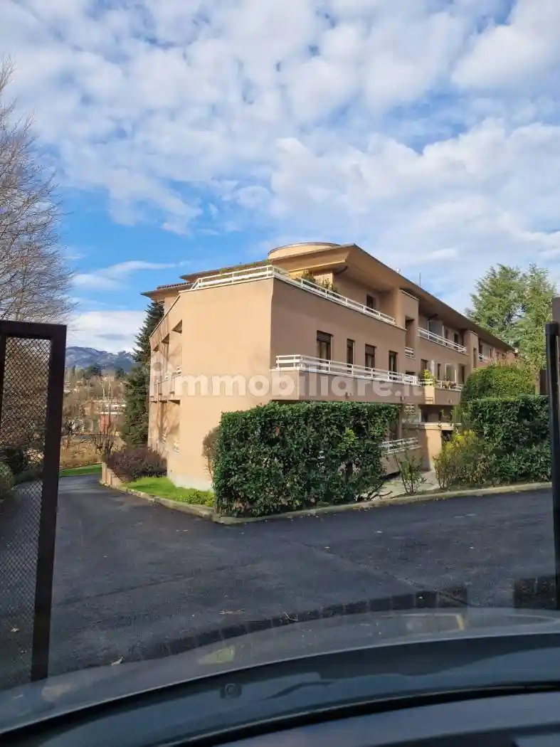 Appartamento in vendita a Varese
