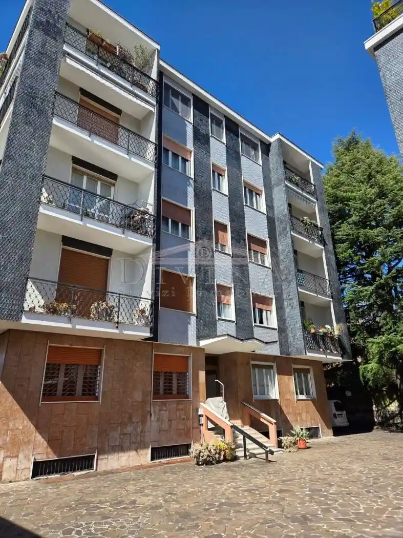 Appartamento in vendita a Monza