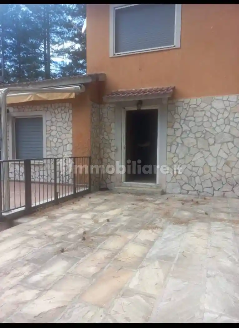 Villa in vendita a Savelli