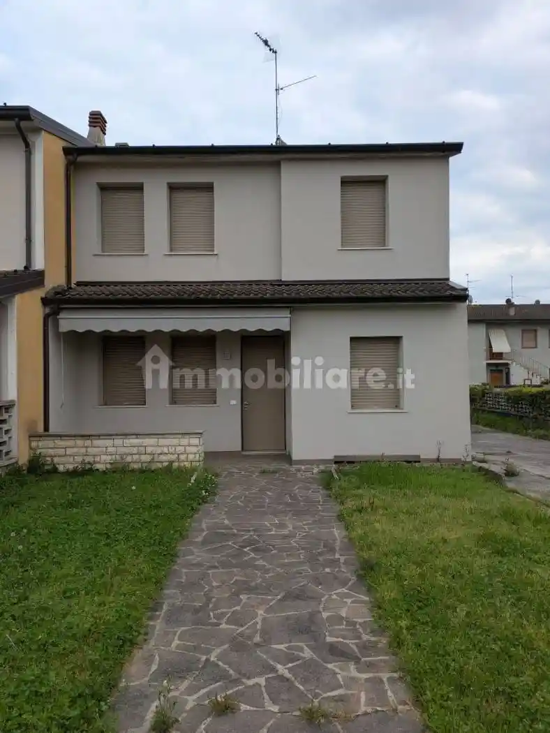 Villetta a schiera in vendita a Quinzano d'Oglio