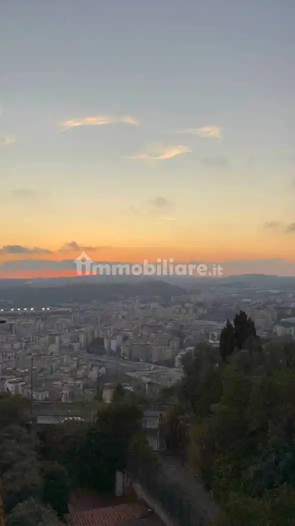 Appartamento in affitto a Napoli