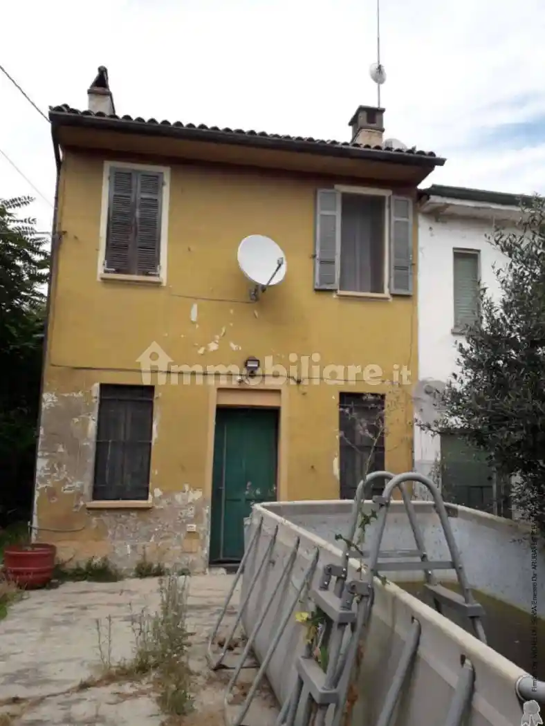 Appartamento in vendita a Gambarana