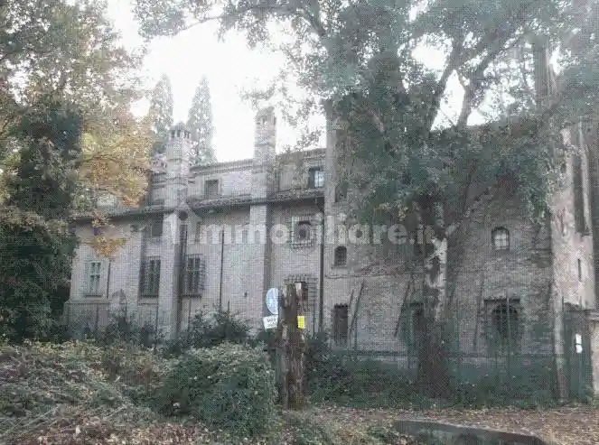 Villa in vendita a Bagnara di Romagna