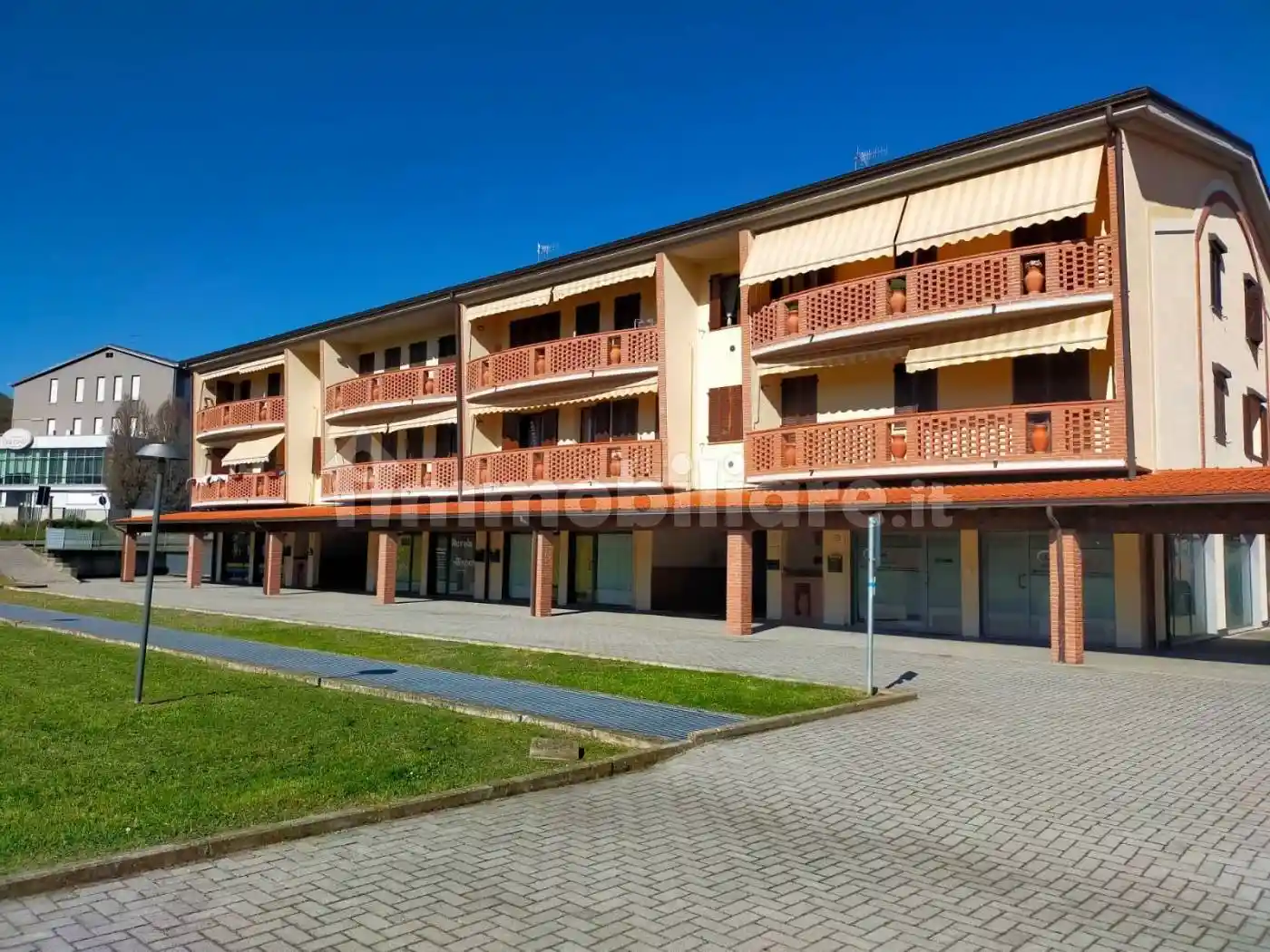 Appartamento in vendita a Langhirano